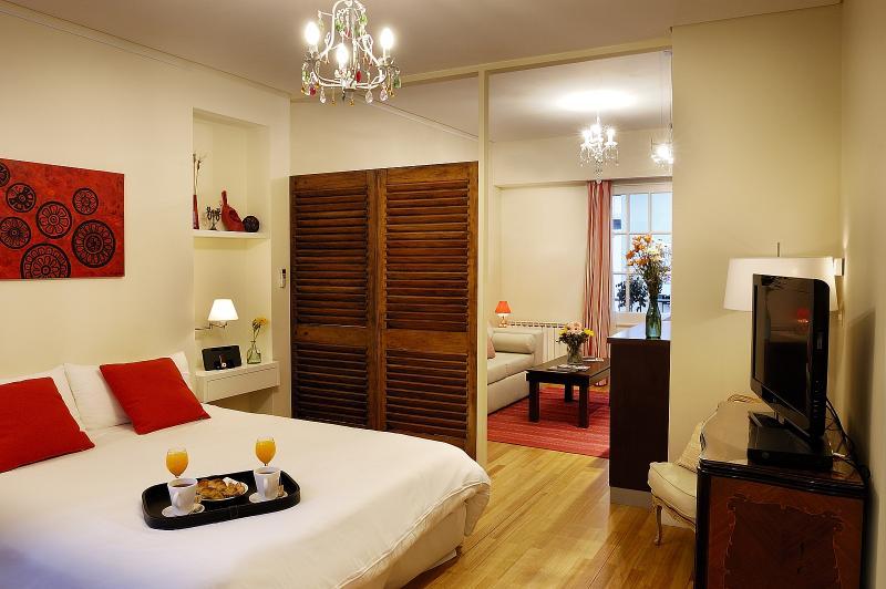 Poetry Building Recoleta Apartment บัวโนสไอเรส ภายนอก รูปภาพ